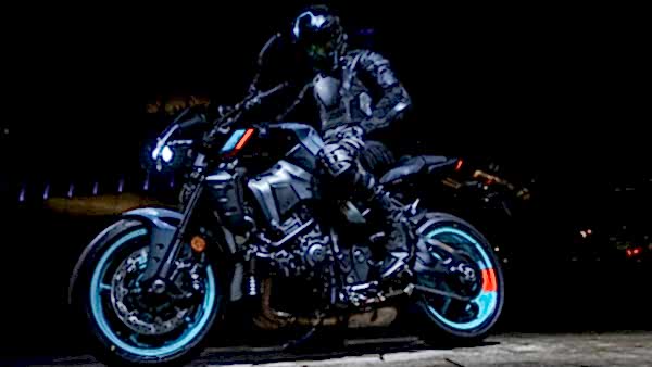 Yamaha MT-10 Motorcykel model 2023