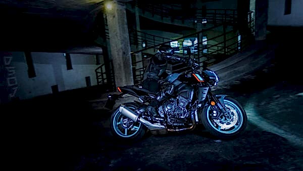 Yamaha MT-10 Motorcykel model 2023