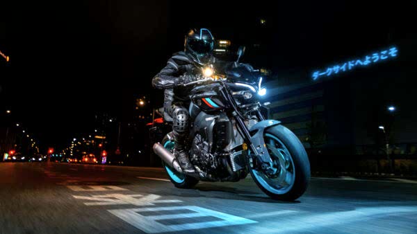 Yamaha MT-10 Motorcykel model 2023