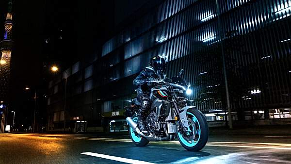 Yamaha MT-10 Motorcykel model 2023