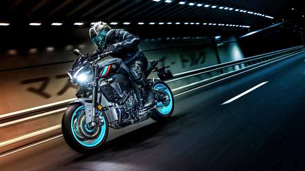 Yamaha MT-10 Motorcykel model 2023