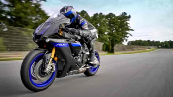 Yamaha YZF R1M Motorcykel model 2023