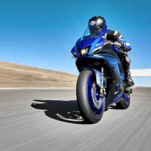 Yamaha YZF R7 Motorcykel 2023