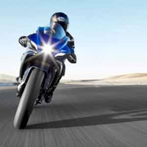 Yamaha YZF R7 Motorcykel 2023