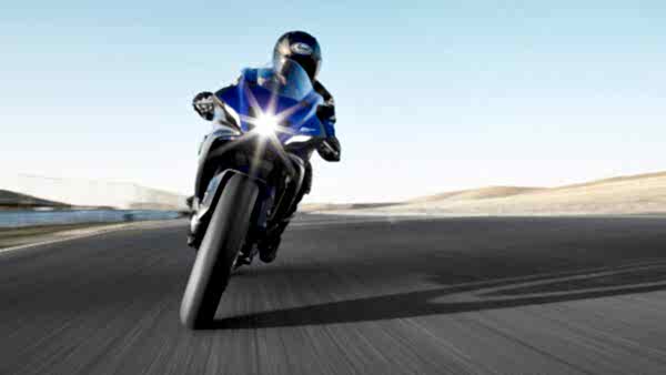 Yamaha YZF R7 Motorcykel 2023