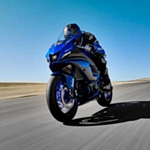 Yamaha YZF R7 Motorcykel 2023