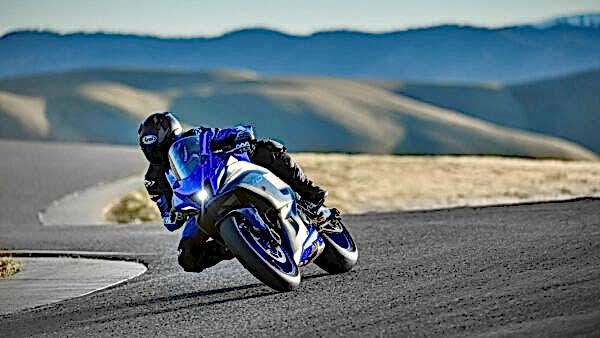 Yamaha YZF R7 35kW Motorcykel model 2023