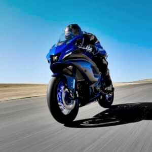 Yamaha YZF R7 35kW Motorcykel model 2023