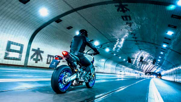 Yamaha MT-09 SP Motorcykel model 2023