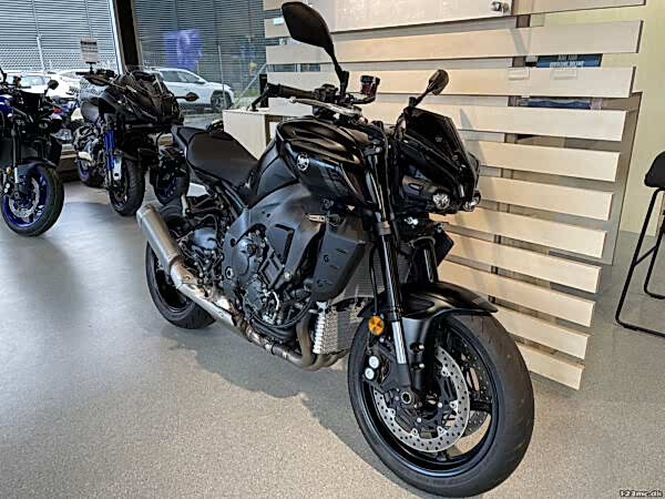 Yamaha MT-10 Motorcykel model 2023 Leasing