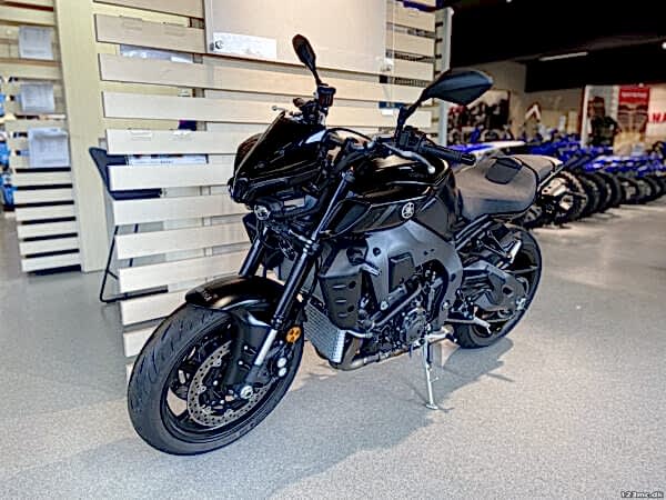 Yamaha MT-10 Motorcykel model 2023 Leasing