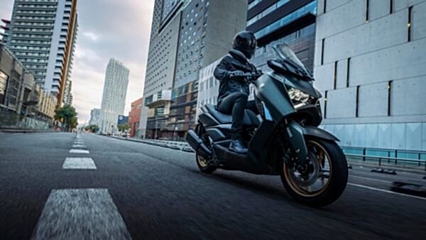 Yamaha X-MAX 300 Tech Max motorcykel 2023