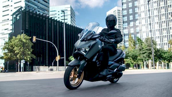 Yamaha X-MAX 300 Tech Max motorcykel 2023