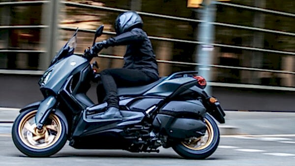 Yamaha X-MAX 300 Tech Max motorcykel 2023