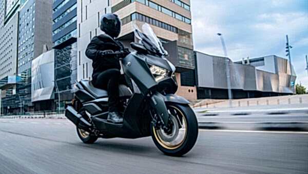 Yamaha X-MAX 300 Tech Max motorcykel 2023