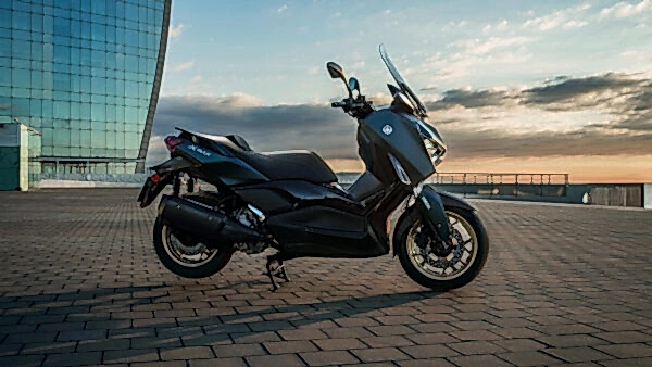 Yamaha X-MAX 300 Tech Max motorcykel 2023