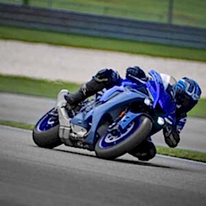 Yamaha YZF R1 Motercykel model 2023