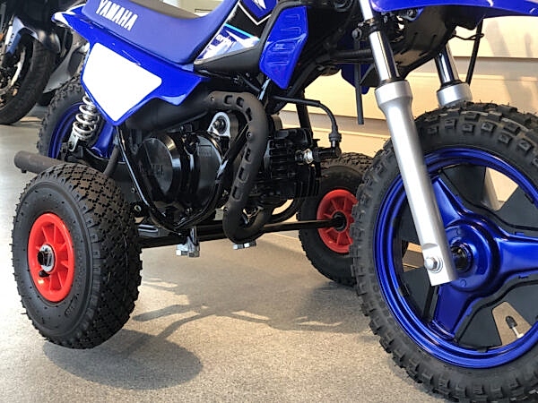 Yamaha PW 50 Crosser med støttehjul Model 2024