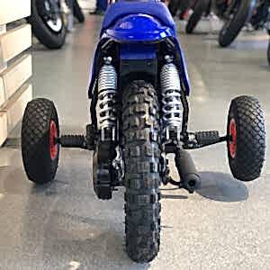 Yamaha PW 50 Crosser med støttehjul Model 2024