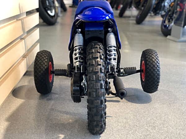 Yamaha PW 50 Crosser med støttehjul Model 2024