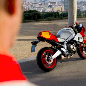 Yamaha XSR900 GP Motorcykel model 2024