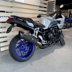 - BMW K 1200 R Sport