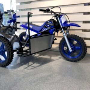 2025 Yamaha PW 50 med sidevogn