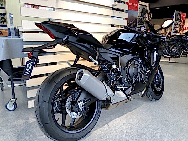 Yamaha YZF R1 - Leje