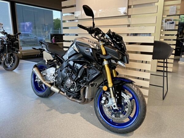 2017 Yamaha MT-10 SP