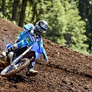 2025 Yamaha YZ 250 LC