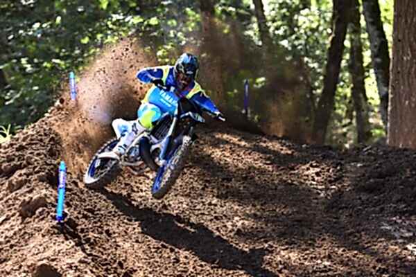 2025 Yamaha YZ 250 LC Monster Energy Yamaha Racing Edition