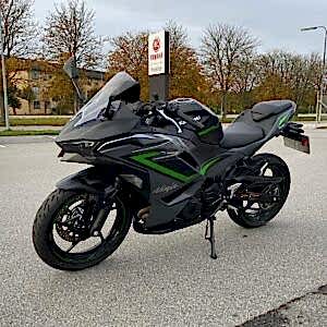 2024 Kawasaki Ninja 500 SE