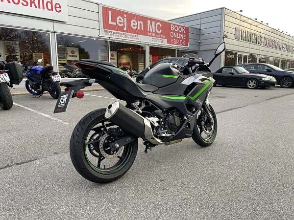 2024 Kawasaki Ninja 500 SE